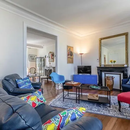 Saint Michel - Stunning 19th Century's House In Popular Neighborhood *