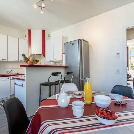 Сasa de vacaciones Saint Michel - Stunning 19th Century's House In Popular Neighborhood *